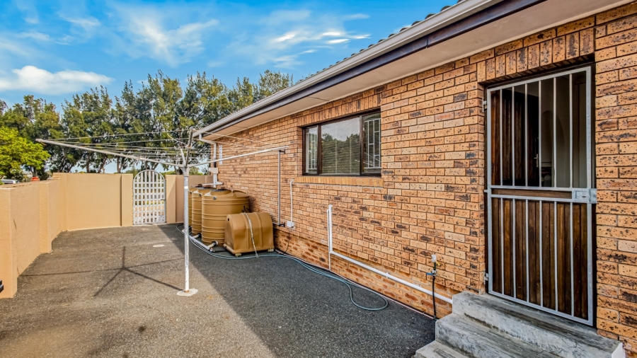 3 Bedroom Property for Sale in Monte Vista Western Cape